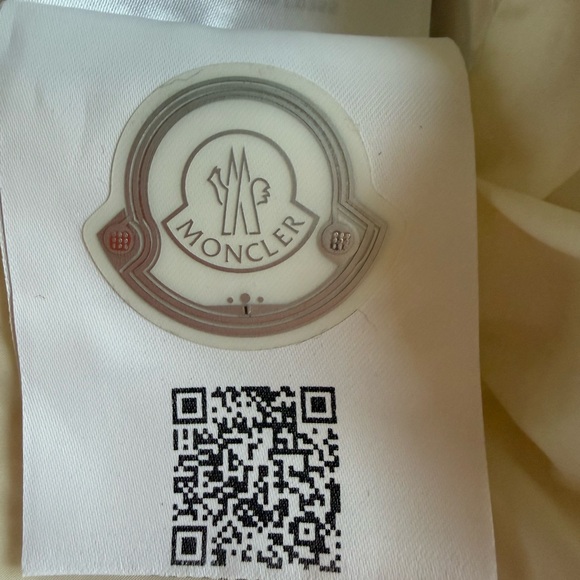 Moncler Women's Cream Puffer Jacket - Picture 15 of 16